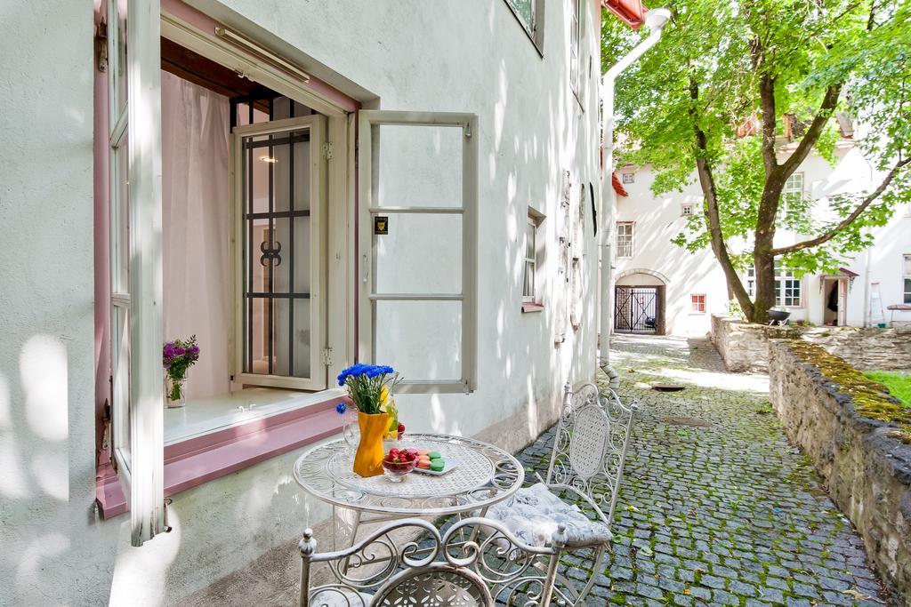Old Town Central Apartment Tallinn Exterior photo