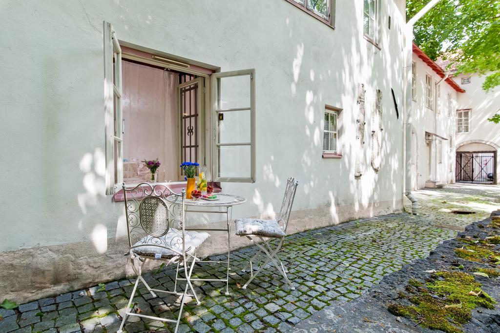 Old Town Central Apartment Tallinn Exterior photo